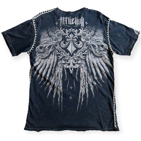 VTG Affliction Y2K Double Sided Eagle Wings Black T-Shirt Large AOP Cross USA - Picture 4 of 5
